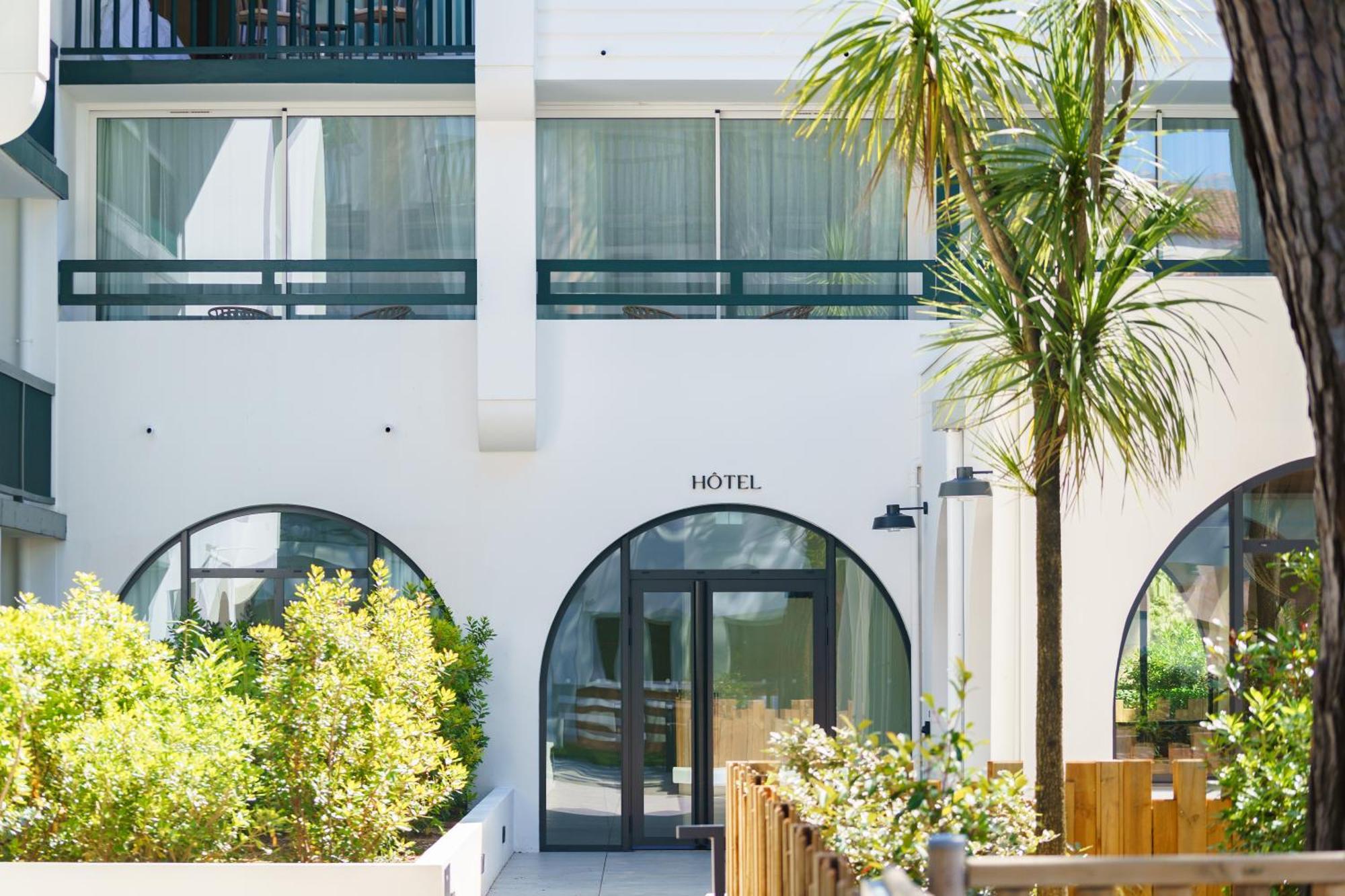 Hotel Ibaia - Piscine & Spa Hendaye Exterior photo