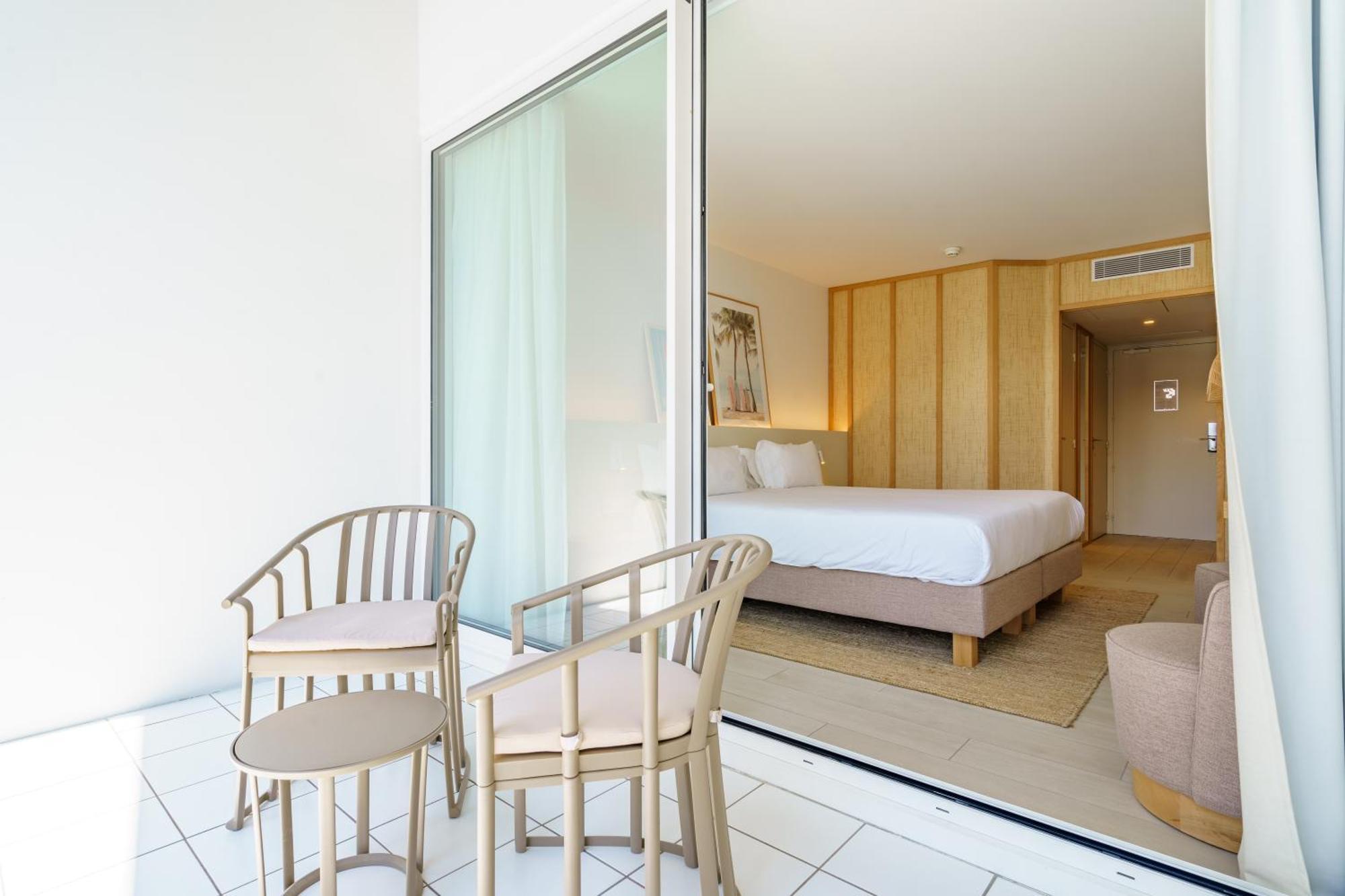 Hotel Ibaia - Piscine & Spa Hendaye Exterior photo
