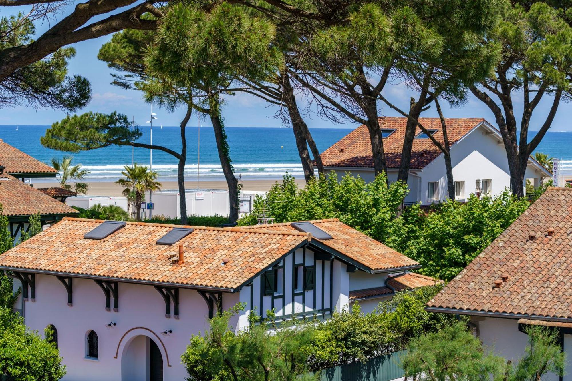 Hotel Ibaia - Piscine & Spa Hendaye Exterior photo